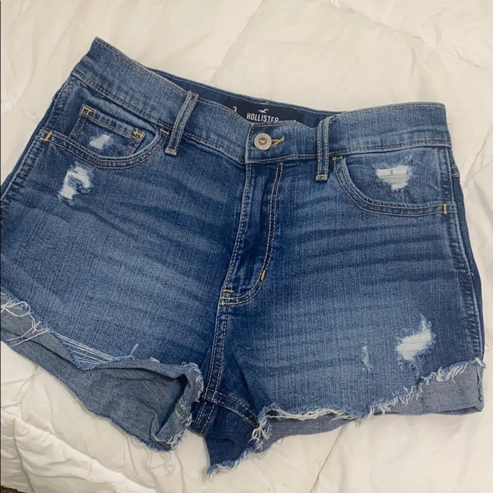 High rise Hollister shorts